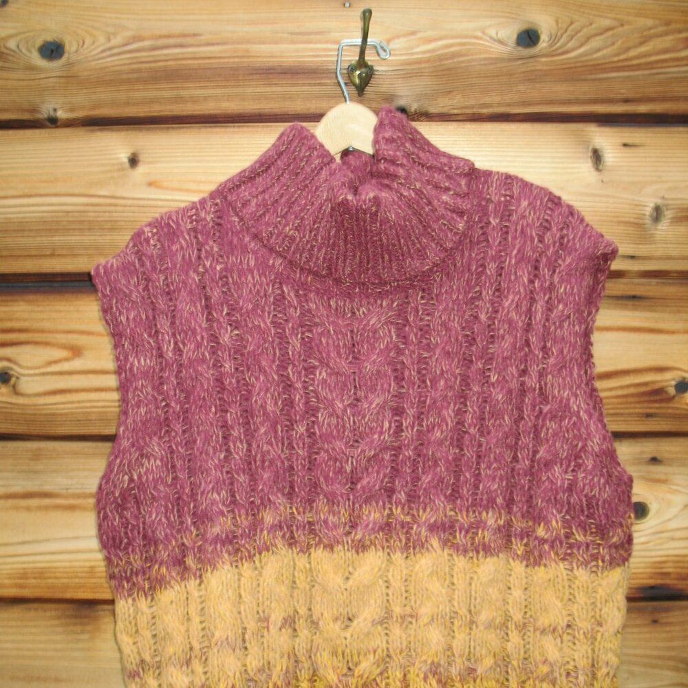 NWT 525 AMERICA Cozy Ombre Cable Sweater Vest Size L - Picture 4 of 7